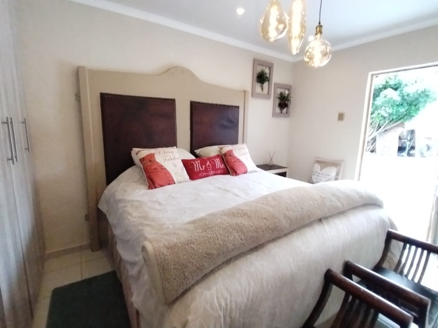 5 Bedroom Property for Sale in Mooinooi North West